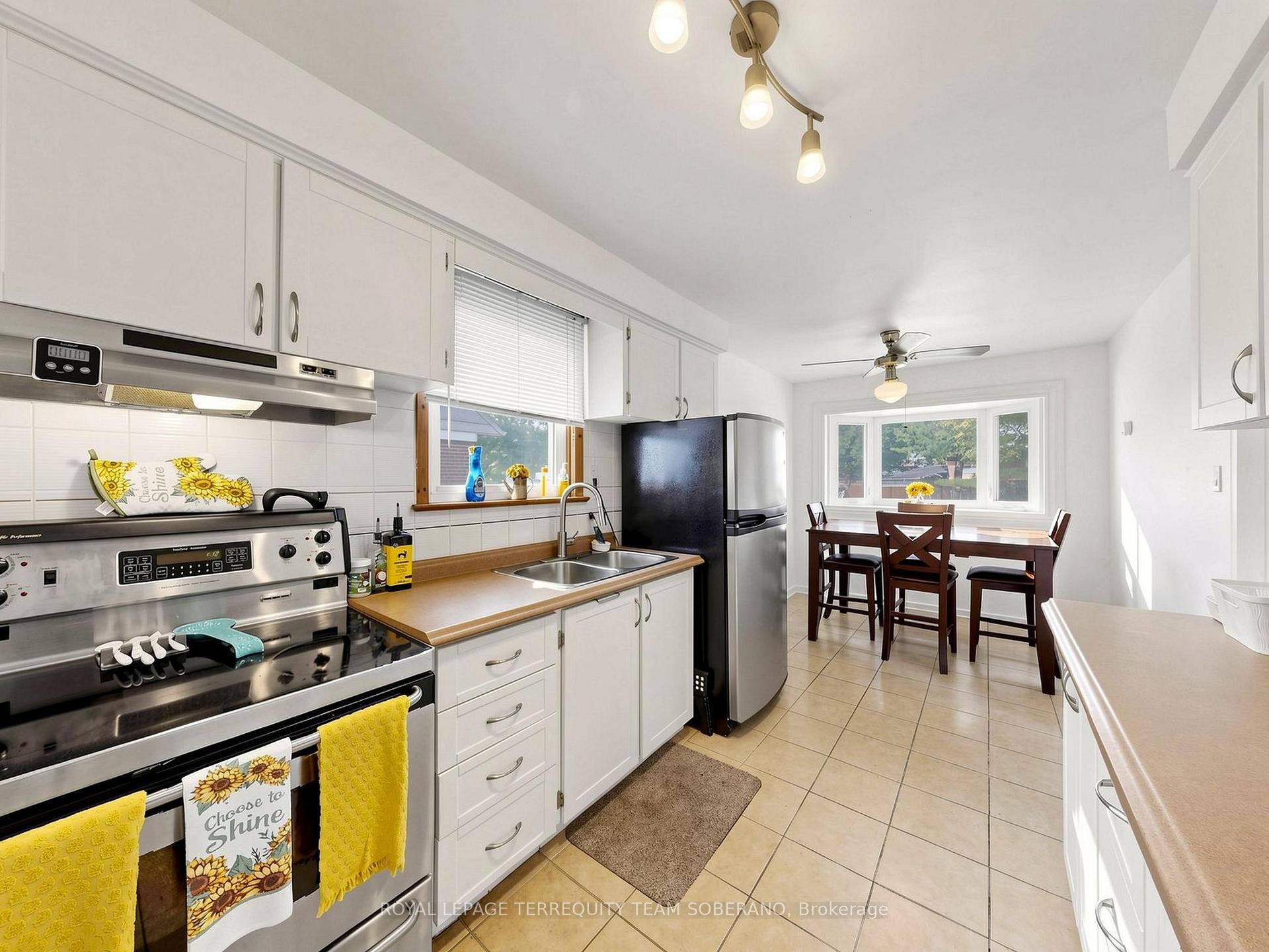 Photo 16 of 16 Clearbrooke Circle, Etobicoke, Rexdale-Kipling — HOMEH