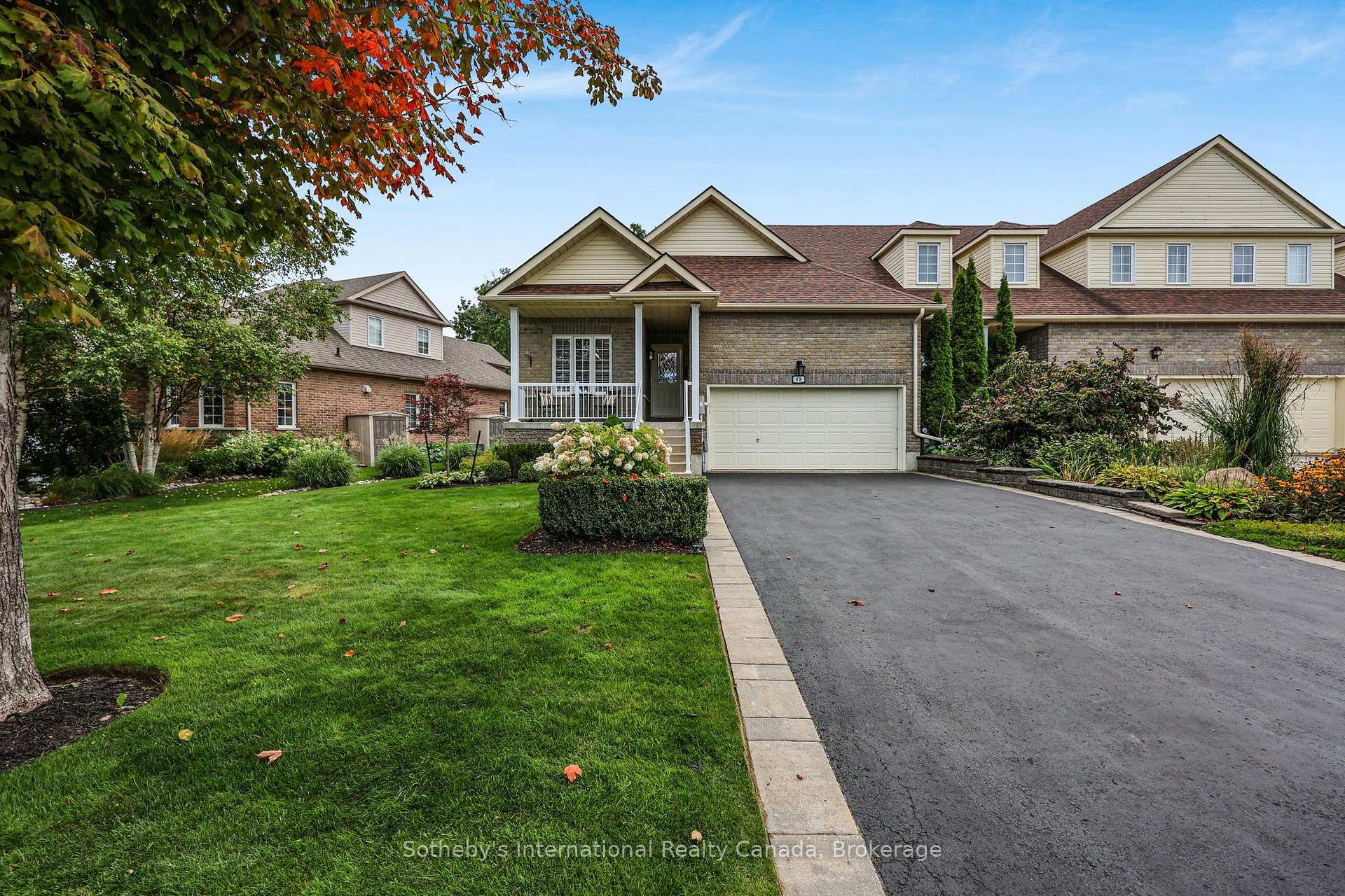 Photo 2 of 48 Thomas Drive, Collingwood — HOMEH