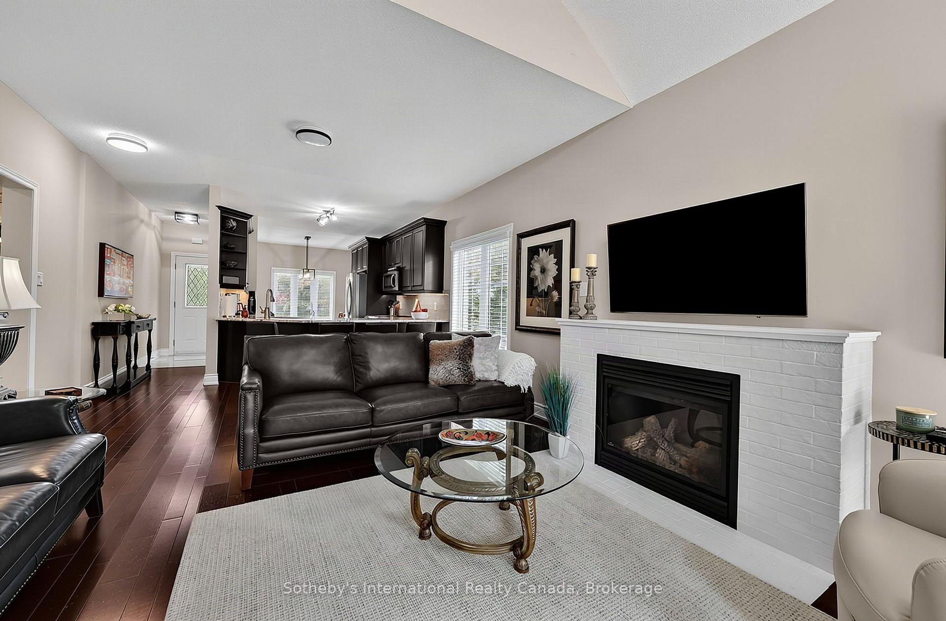 Photo 16 of 48 Thomas Drive, Collingwood — HOMEH