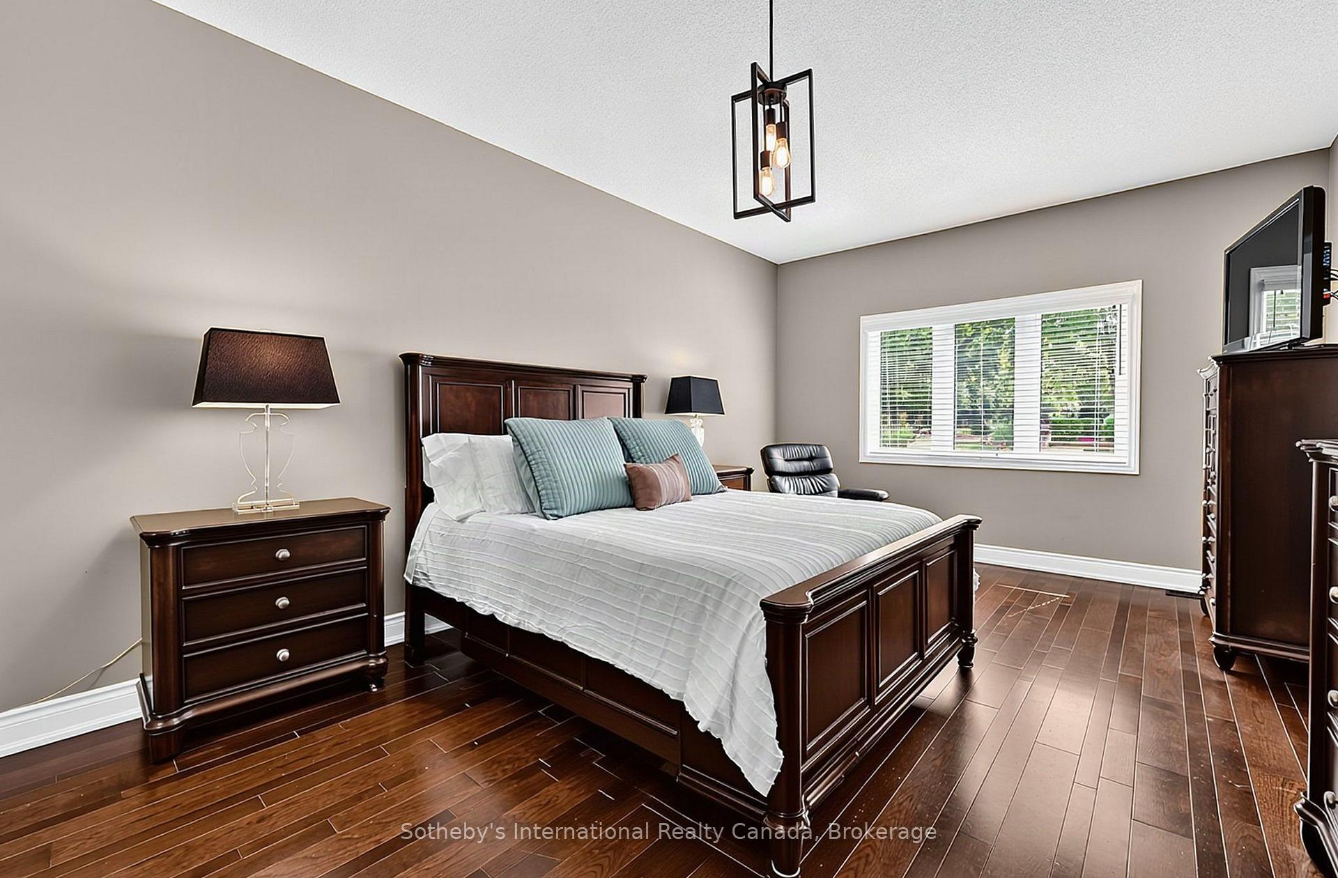 Photo 20 of 48 Thomas Drive, Collingwood — HOMEH