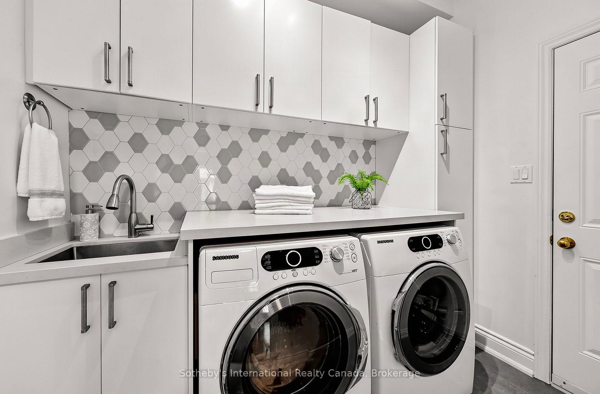 Photo 25 of 48 Thomas Drive, Collingwood — HOMEH