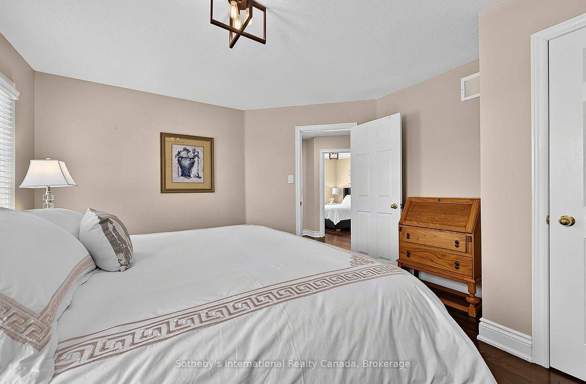 Photo 31 of 48 Thomas Drive, Collingwood — HOMEH