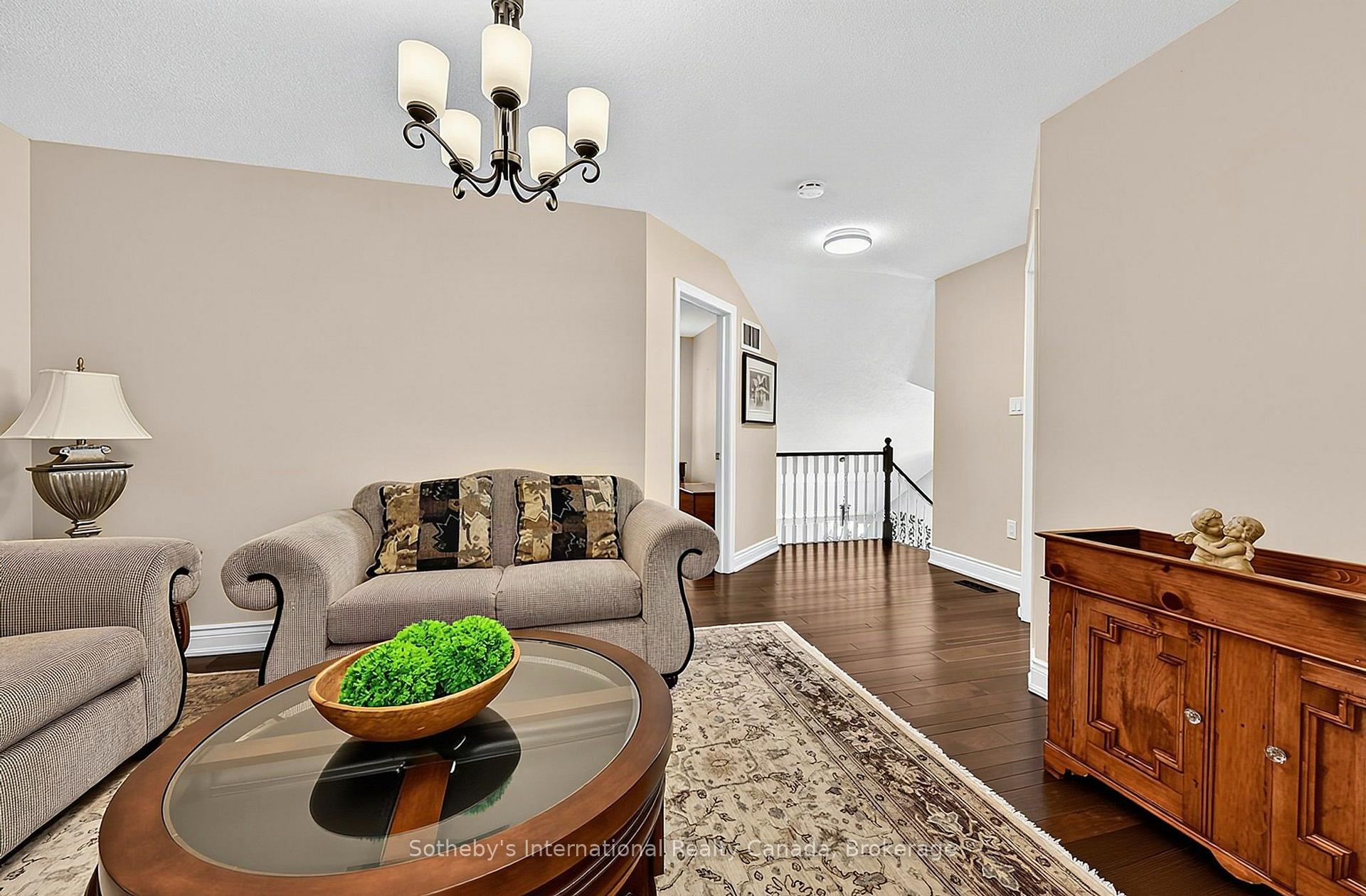 Photo 32 of 48 Thomas Drive, Collingwood — HOMEH