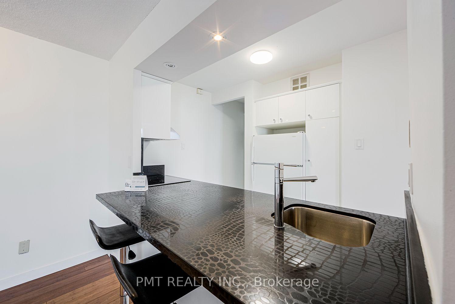 Photo 16 of Unit 705, 105 Mccaul Street, Toronto, Kensington-Chinatown — HOMEH