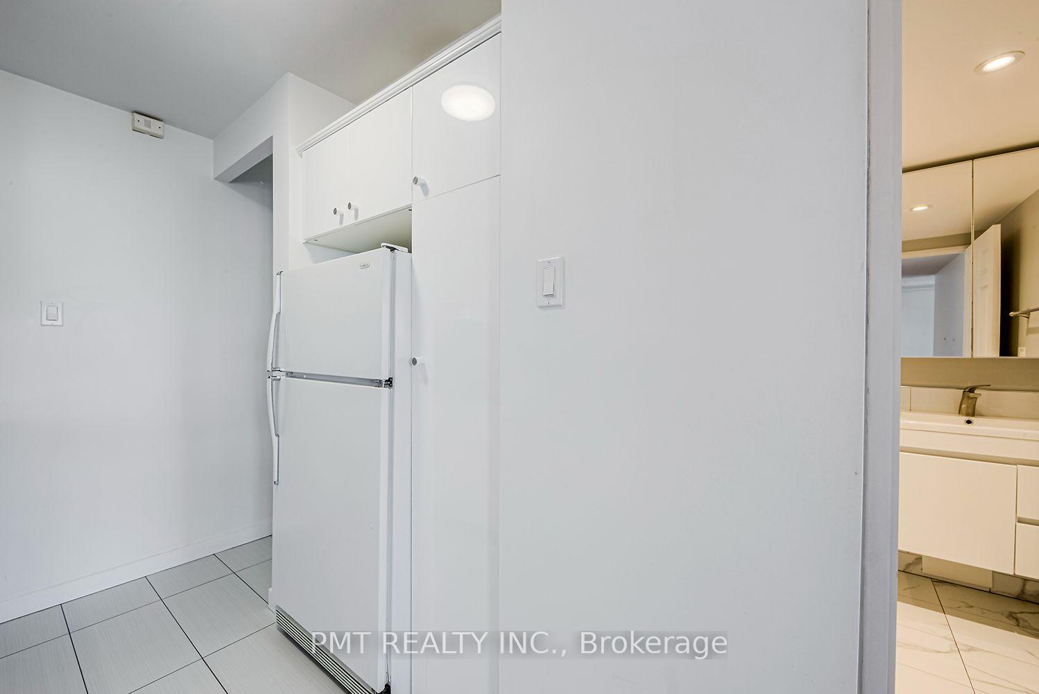 Photo 18 of Unit 705, 105 Mccaul Street, Toronto, Kensington-Chinatown — HOMEH