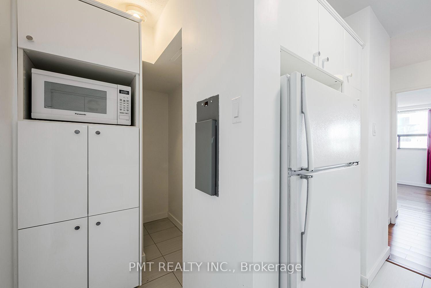 Photo 19 of Unit 705, 105 Mccaul Street, Toronto, Kensington-Chinatown — HOMEH