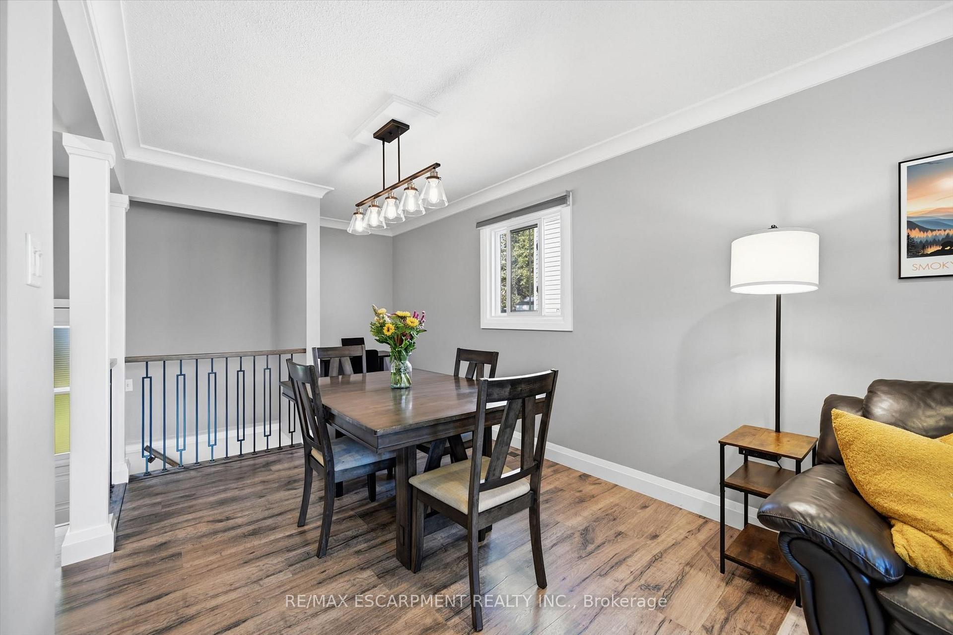 Photo 11 of 2120 Cavendish Drive, Burlington, Brant Hills — HOMEH