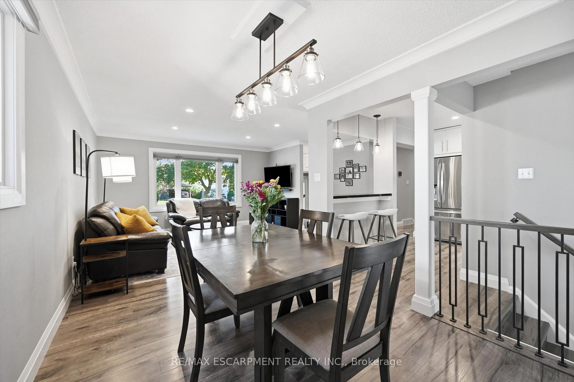 Photo 19 of 2120 Cavendish Drive, Burlington, Brant Hills — HOMEH