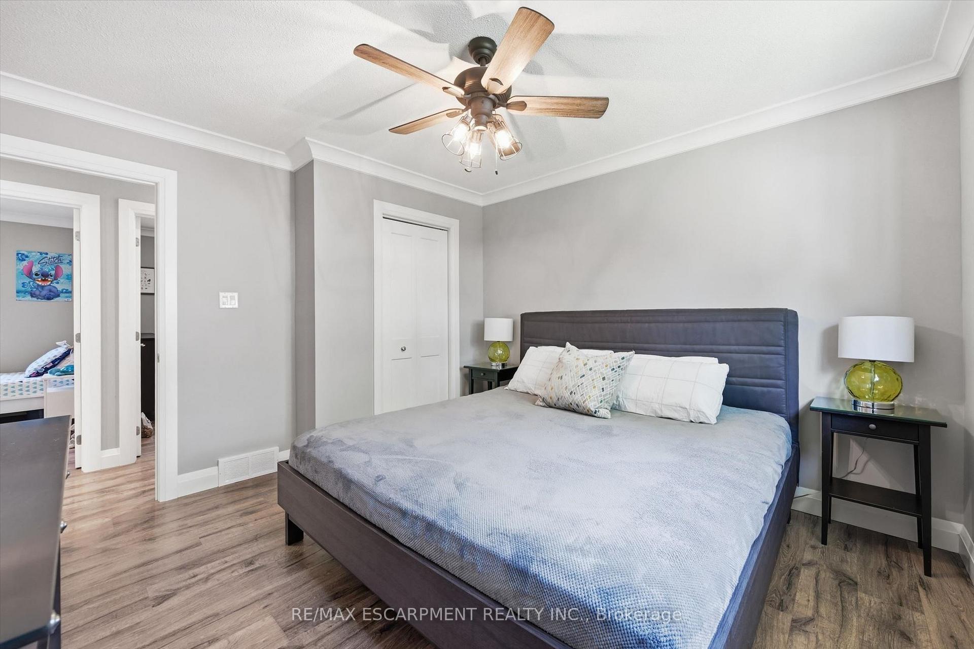 Photo 22 of 2120 Cavendish Drive, Burlington, Brant Hills — HOMEH