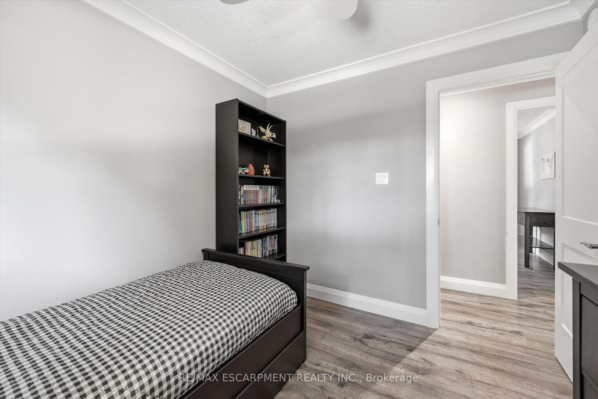 Photo 26 of 2120 Cavendish Drive, Burlington, Brant Hills — HOMEH