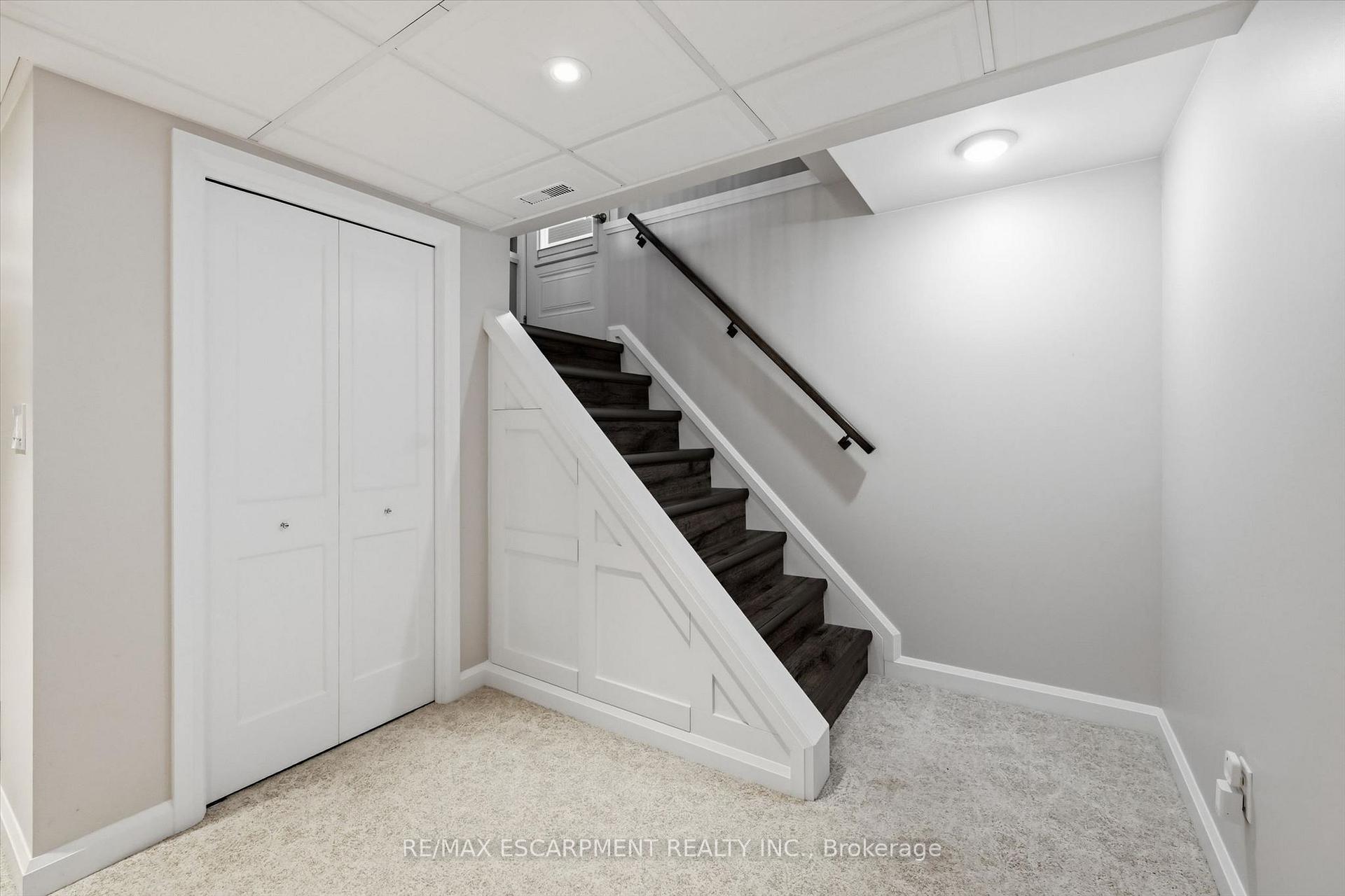 Photo 28 of 2120 Cavendish Drive, Burlington, Brant Hills — HOMEH