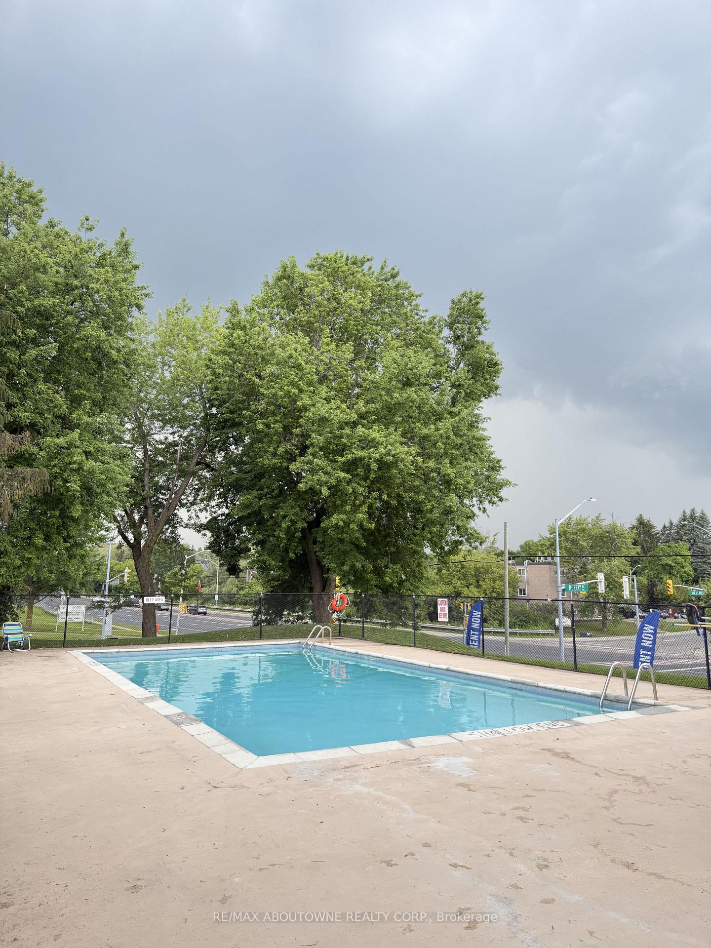 Photo 13 of Unit 101, 147 Wellington Street W, Aurora, Aurora Village — HOMEH