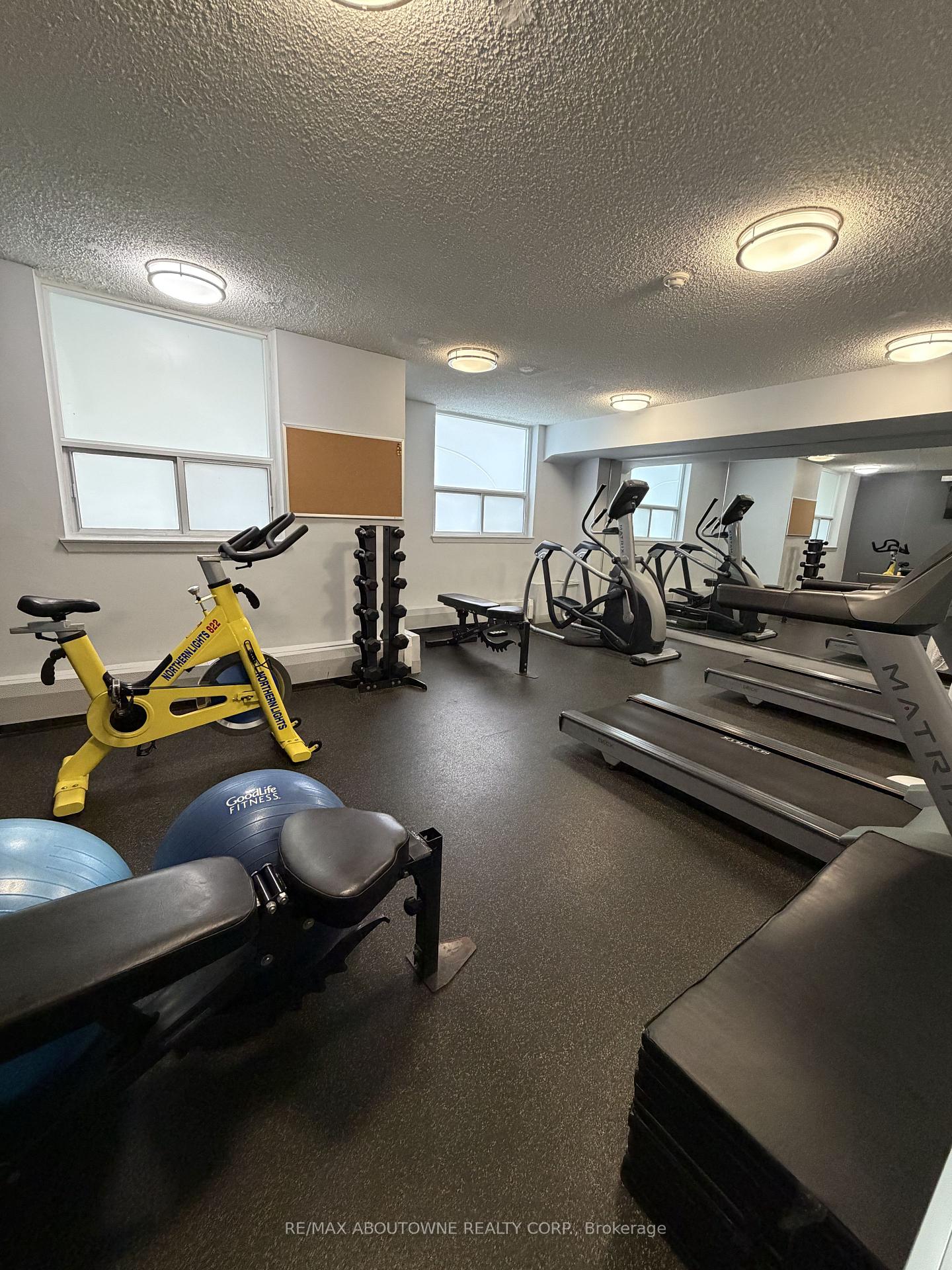 Photo 14 of Unit 101, 147 Wellington Street W, Aurora, Aurora Village — HOMEH