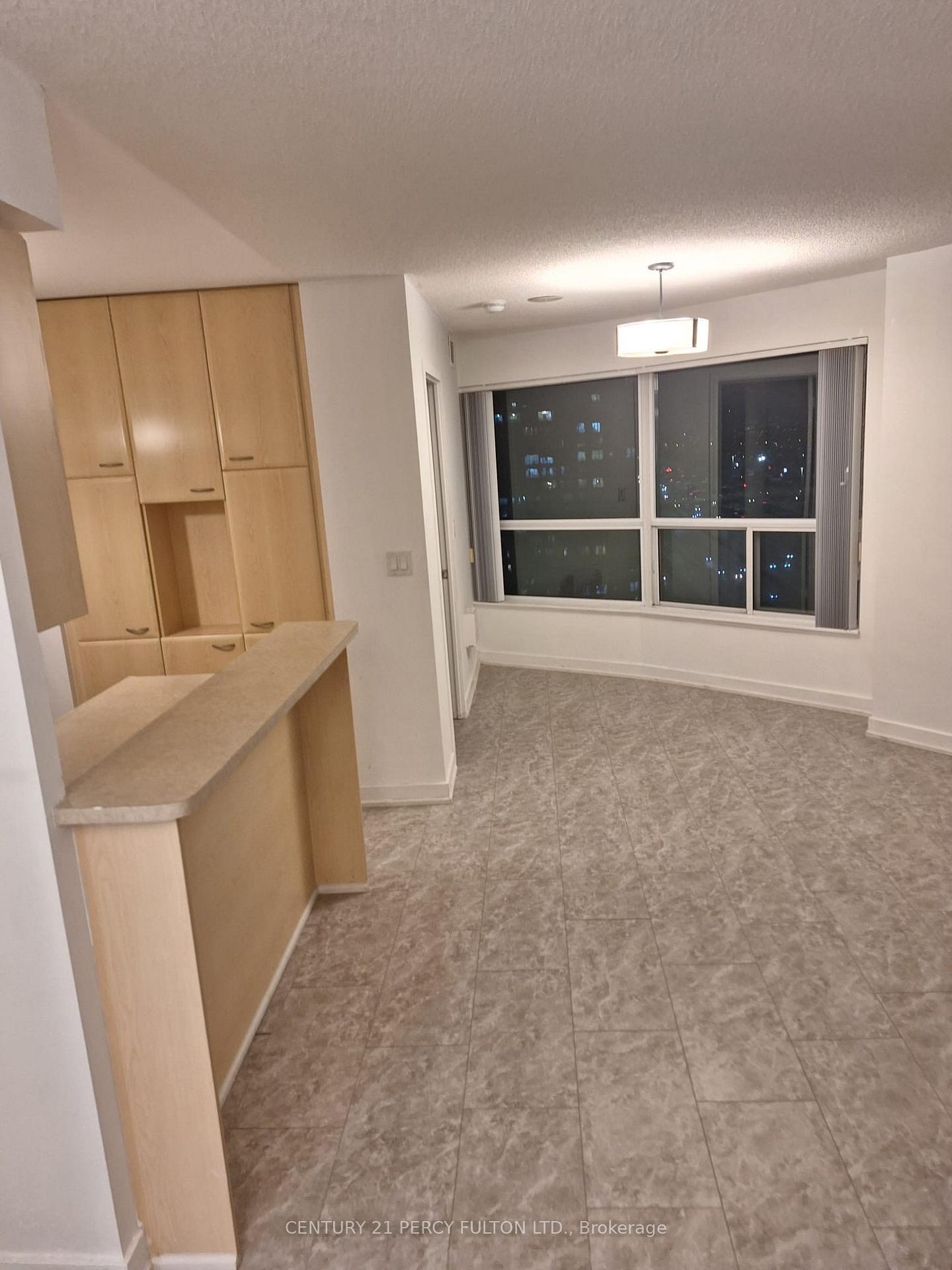 Photo 8 of Unit 2211, 36 Lee Centre Drive, Scarborough, Woburn — HOMEH