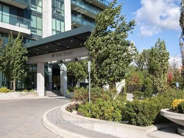 Photo 3 of Unit 2005, 100 John Street, Brampton, Downtown Brampton — HOMEH