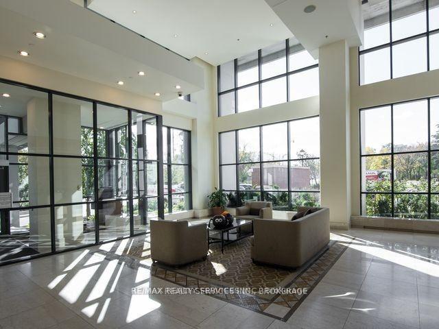 Photo 4 of Unit 2005, 100 John Street, Brampton, Downtown Brampton — HOMEH