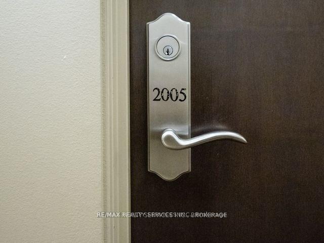 Photo 6 of Unit 2005, 100 John Street, Brampton, Downtown Brampton — HOMEH