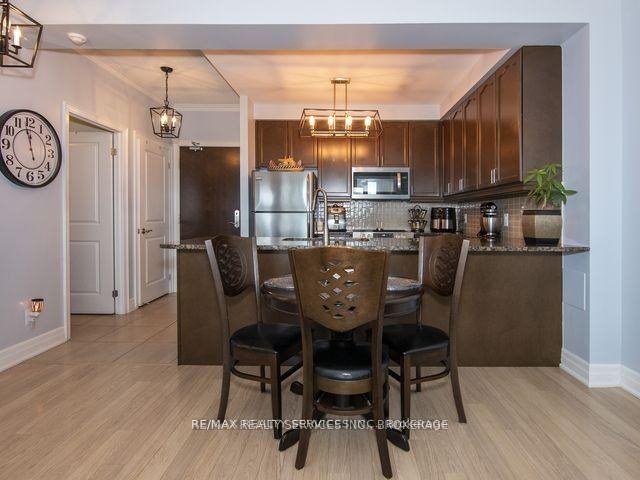 Photo 12 of Unit 2005, 100 John Street, Brampton, Downtown Brampton — HOMEH
