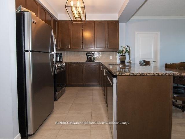 Photo 14 of Unit 2005, 100 John Street, Brampton, Downtown Brampton — HOMEH