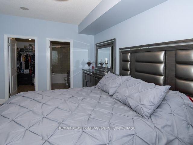Photo 17 of Unit 2005, 100 John Street, Brampton, Downtown Brampton — HOMEH