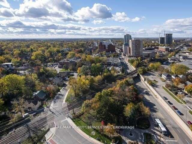Photo 23 of Unit 2005, 100 John Street, Brampton, Downtown Brampton — HOMEH