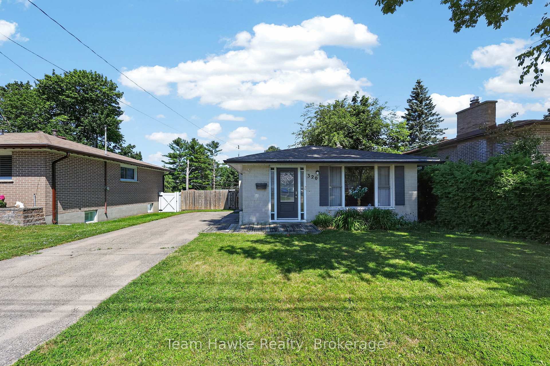 Photo 4 of 320 Scott Street, Midland — HOMEH
