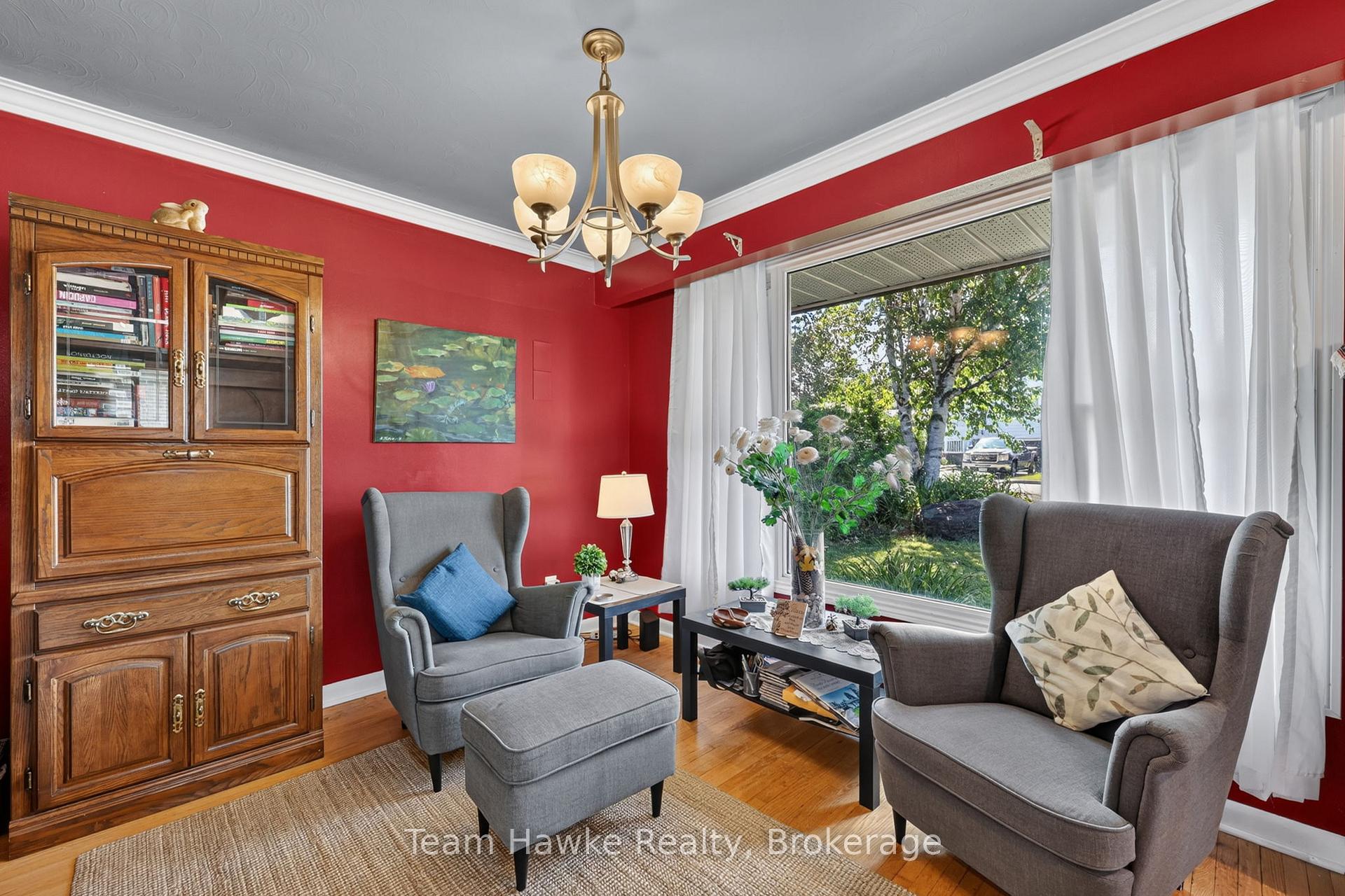 Photo 7 of 320 Scott Street, Midland — HOMEH
