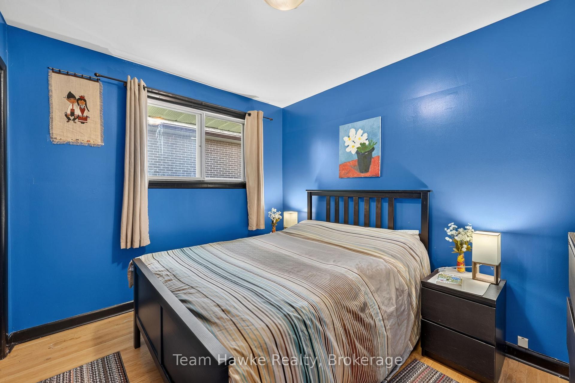 Photo 18 of 320 Scott Street, Midland — HOMEH
