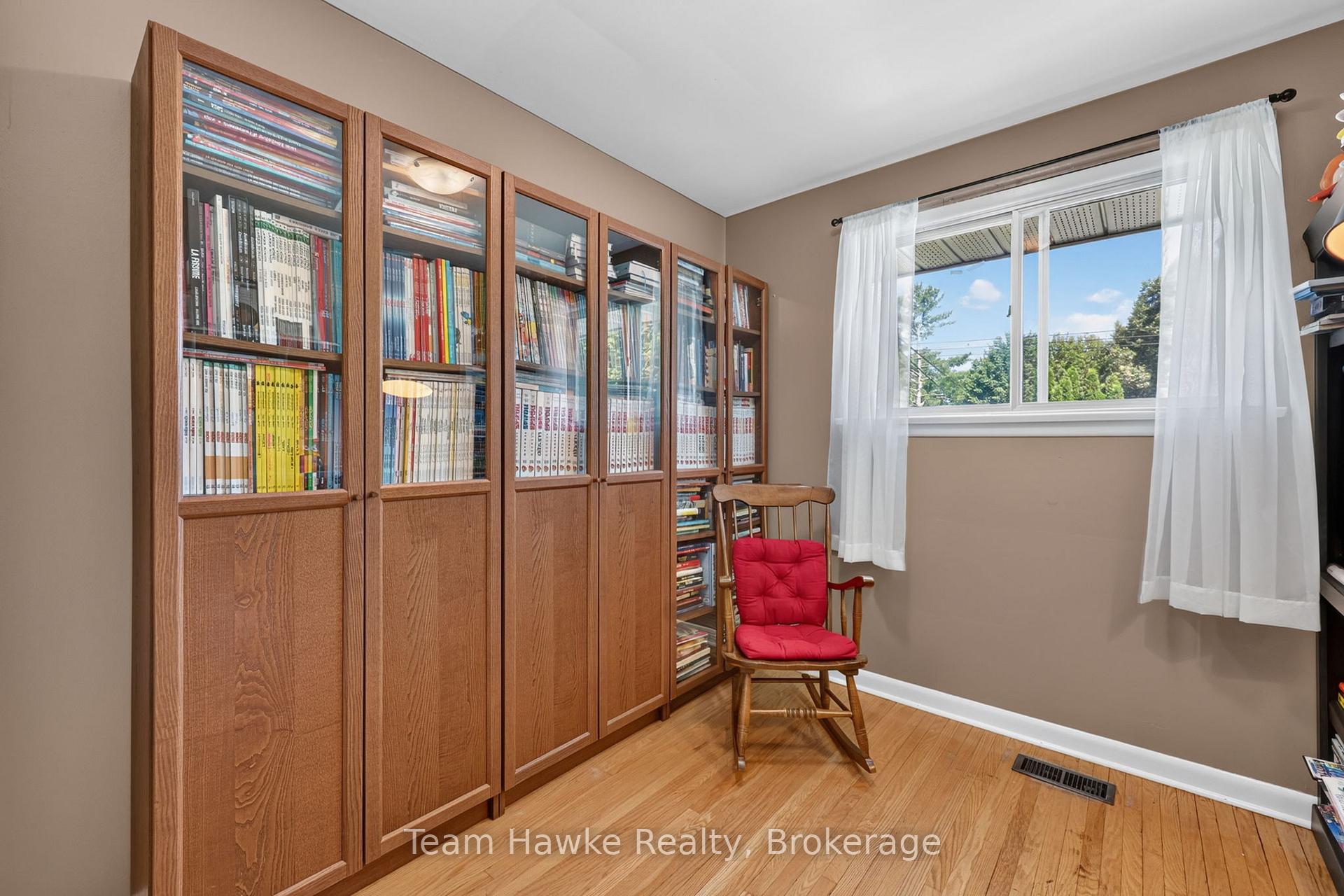 Photo 20 of 320 Scott Street, Midland — HOMEH