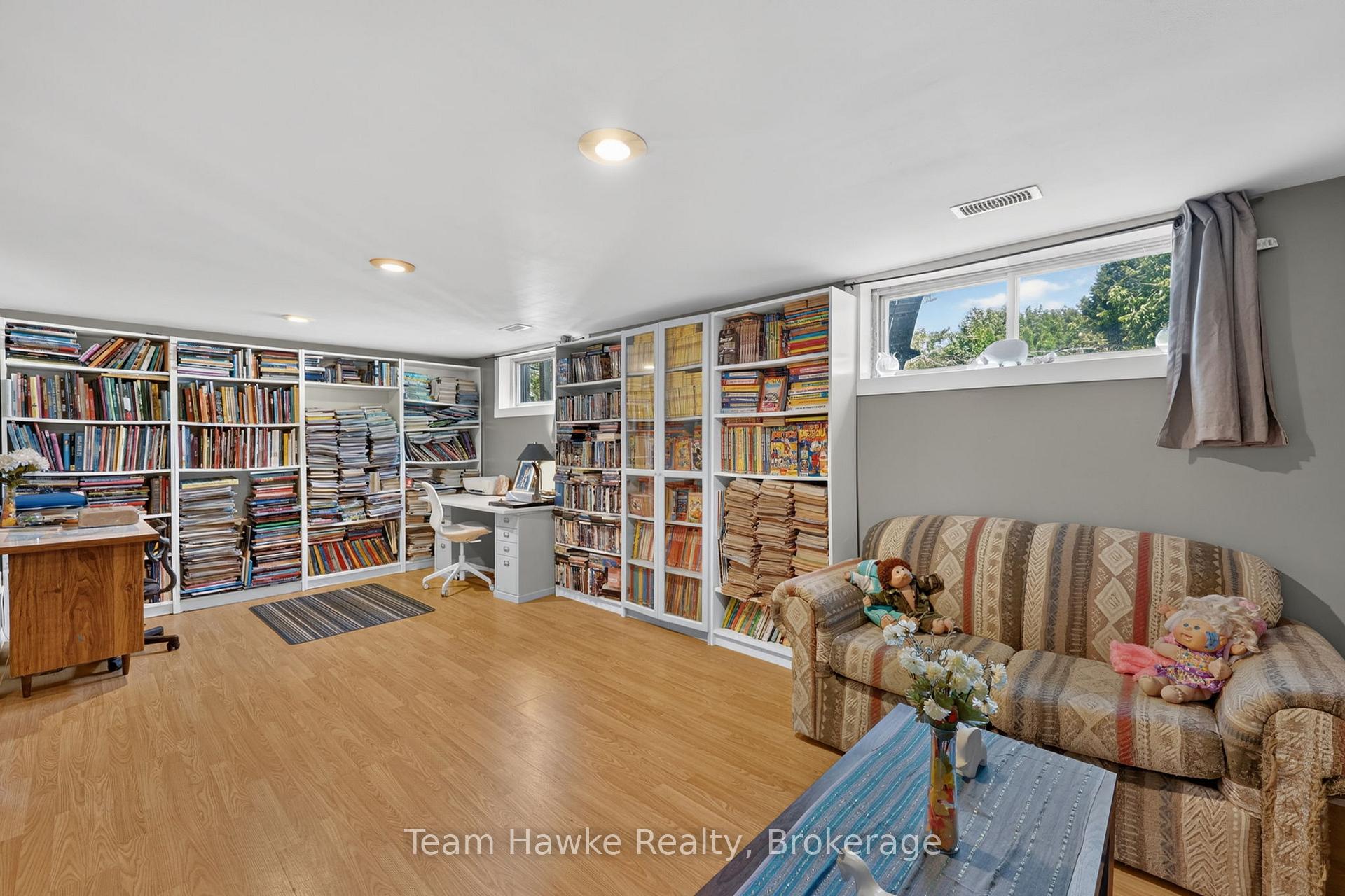 Photo 26 of 320 Scott Street, Midland — HOMEH