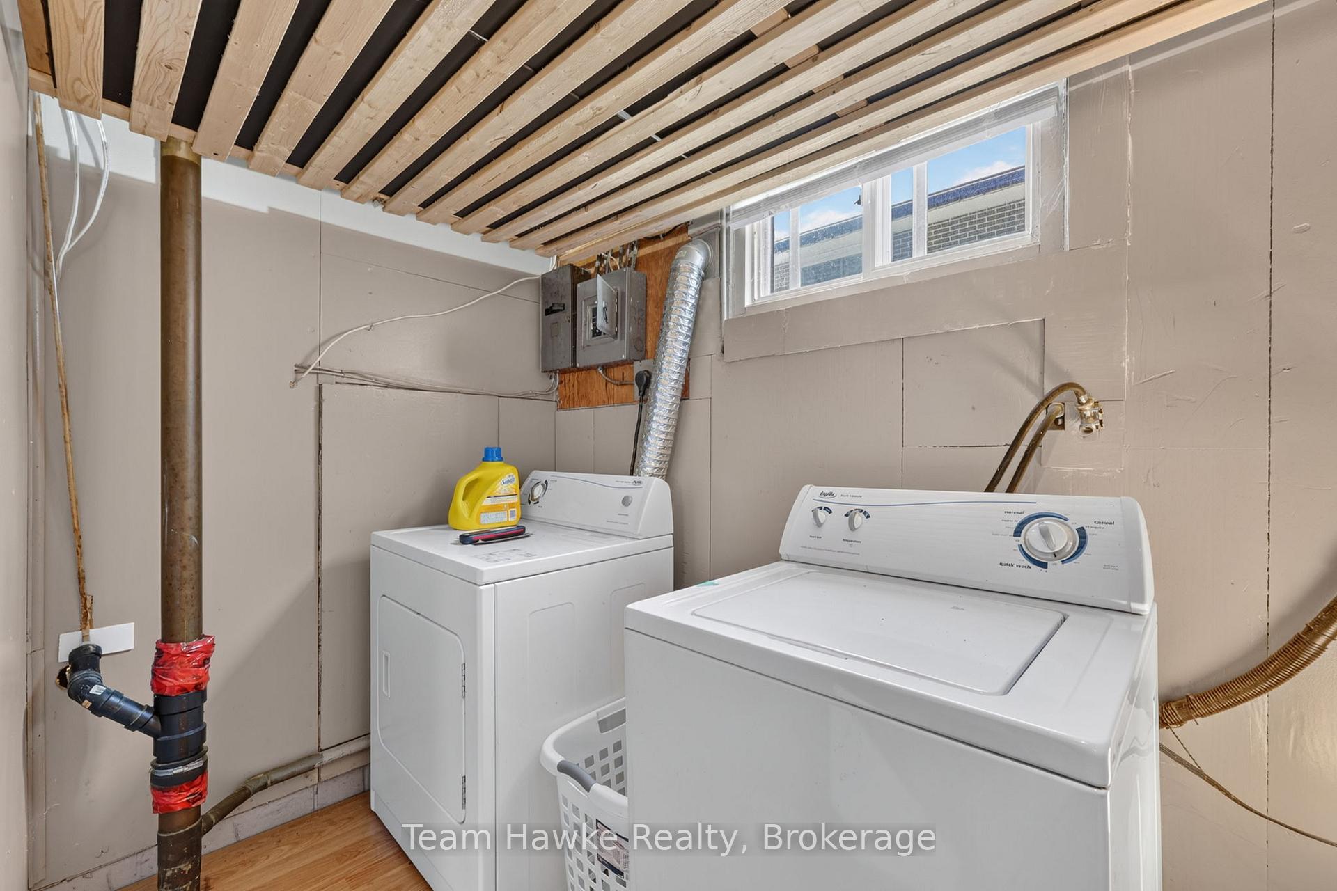 Photo 28 of 320 Scott Street, Midland — HOMEH