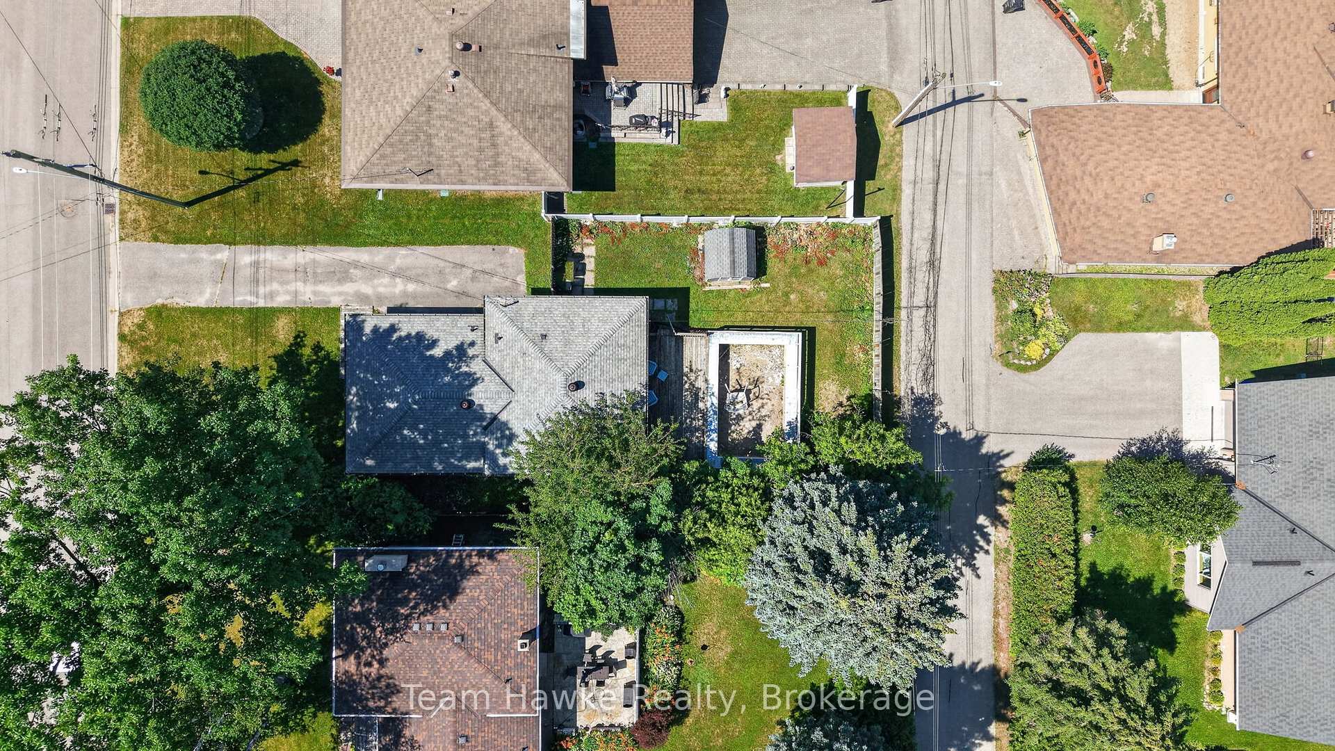 Photo 43 of 320 Scott Street, Midland — HOMEH