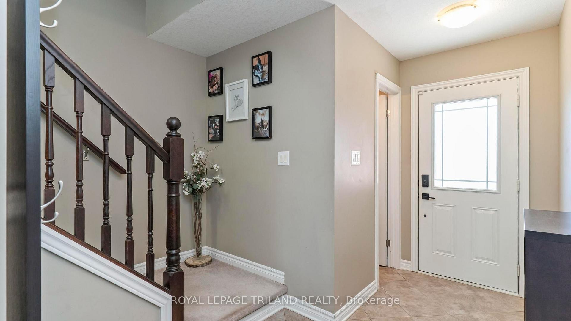 Photo 4 of 994 Mapleridge Street, London, North M — HOMEH