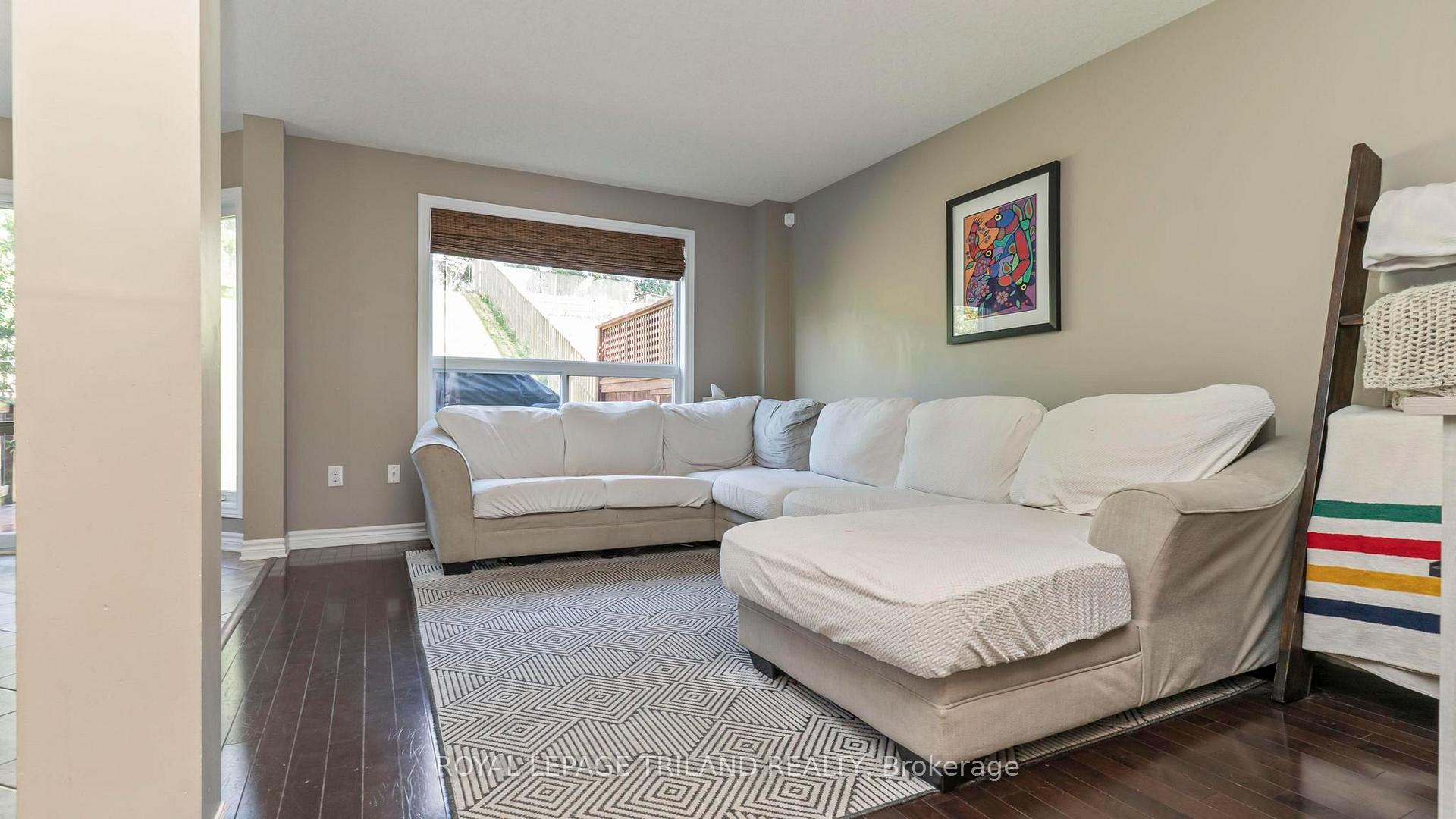 Photo 11 of 994 Mapleridge Street, London, North M — HOMEH