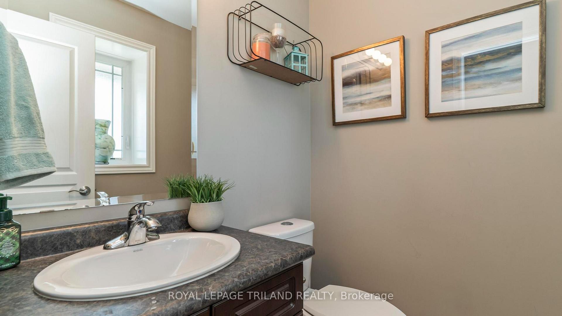 Photo 14 of 994 Mapleridge Street, London, North M — HOMEH