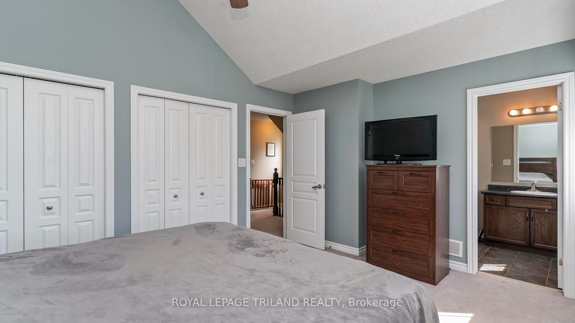 Photo 16 of 994 Mapleridge Street, London, North M — HOMEH