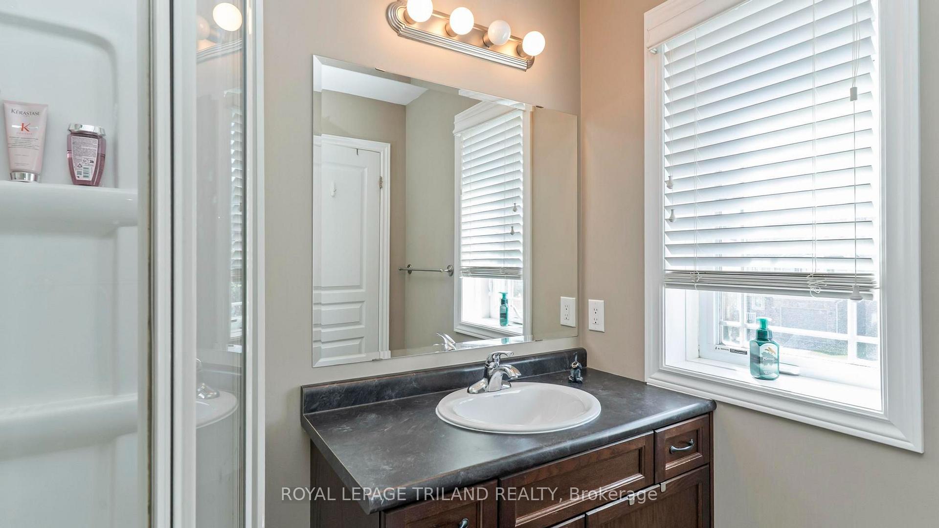 Photo 17 of 994 Mapleridge Street, London, North M — HOMEH