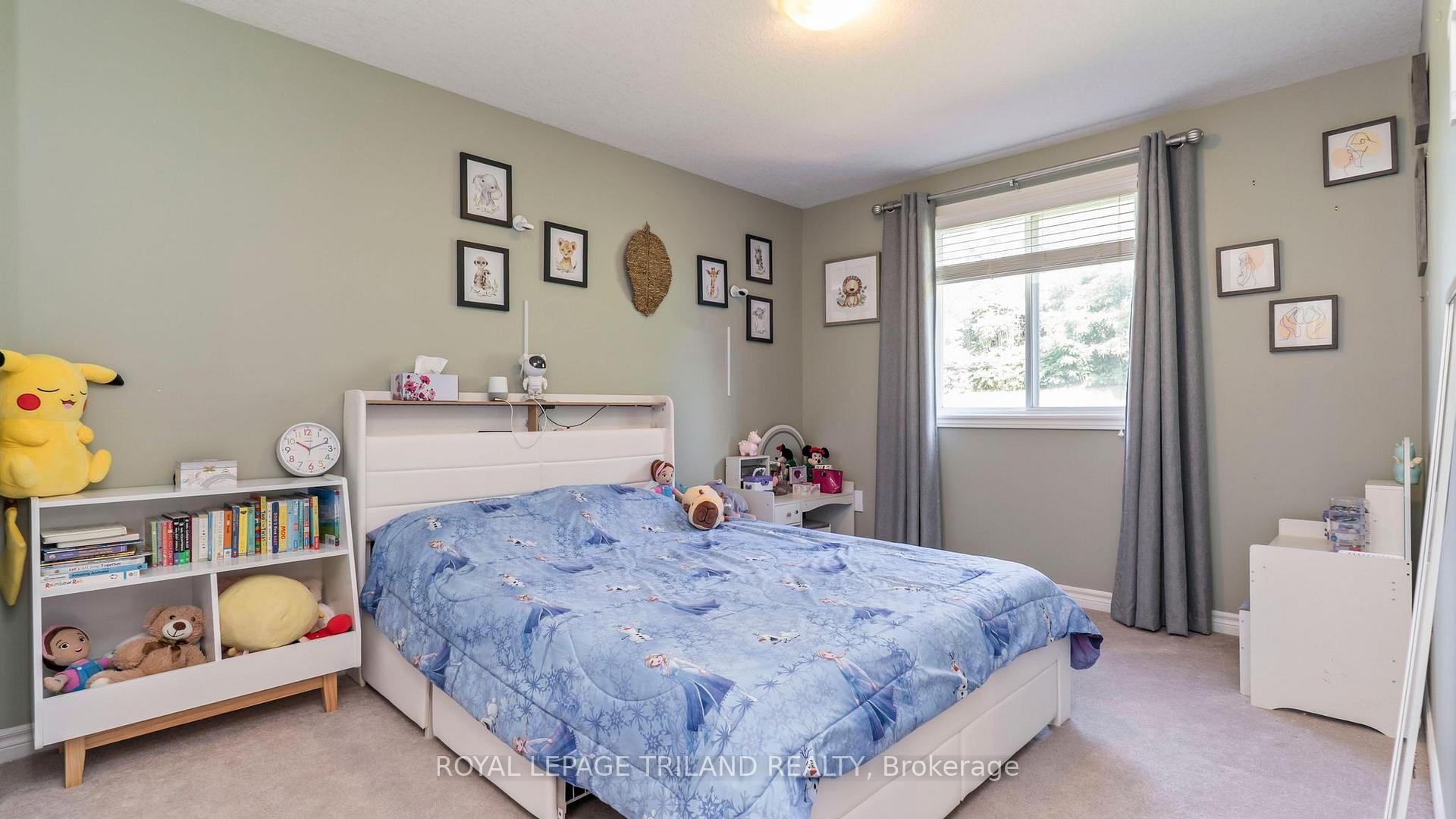 Photo 19 of 994 Mapleridge Street, London, North M — HOMEH