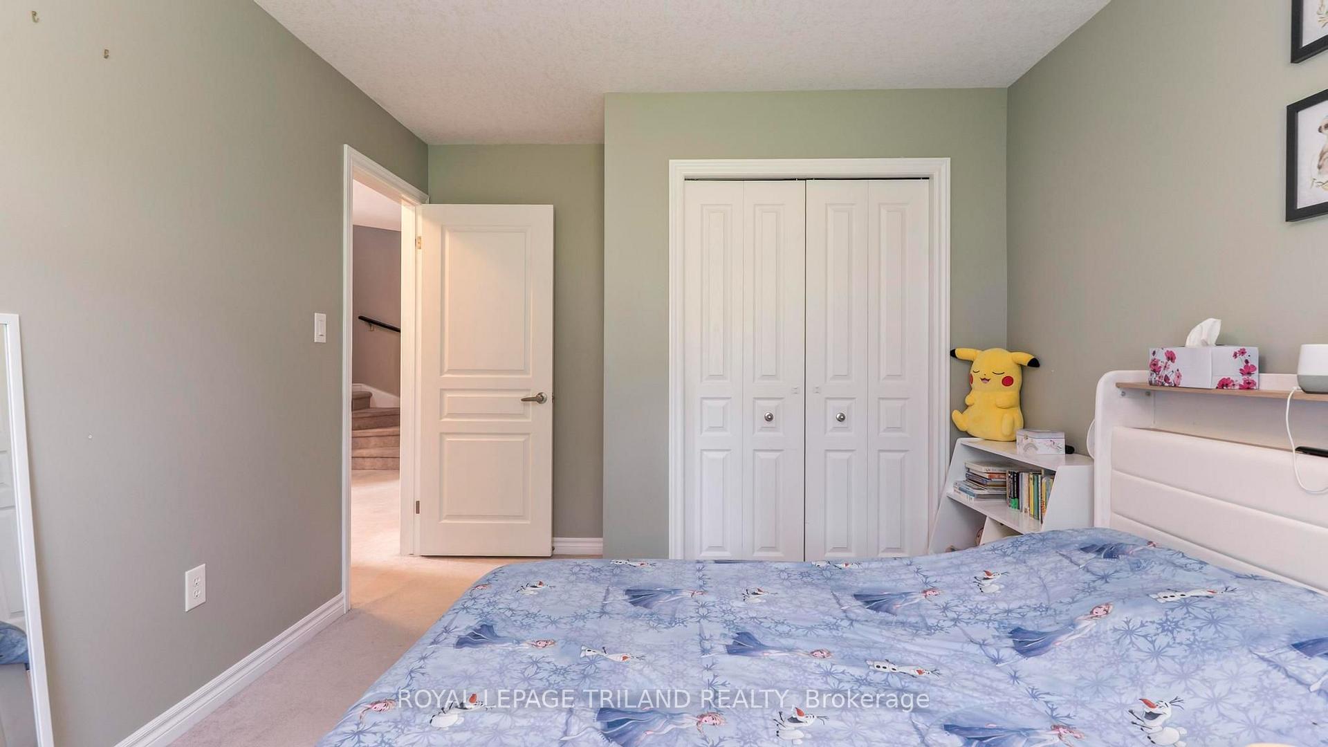 Photo 20 of 994 Mapleridge Street, London, North M — HOMEH