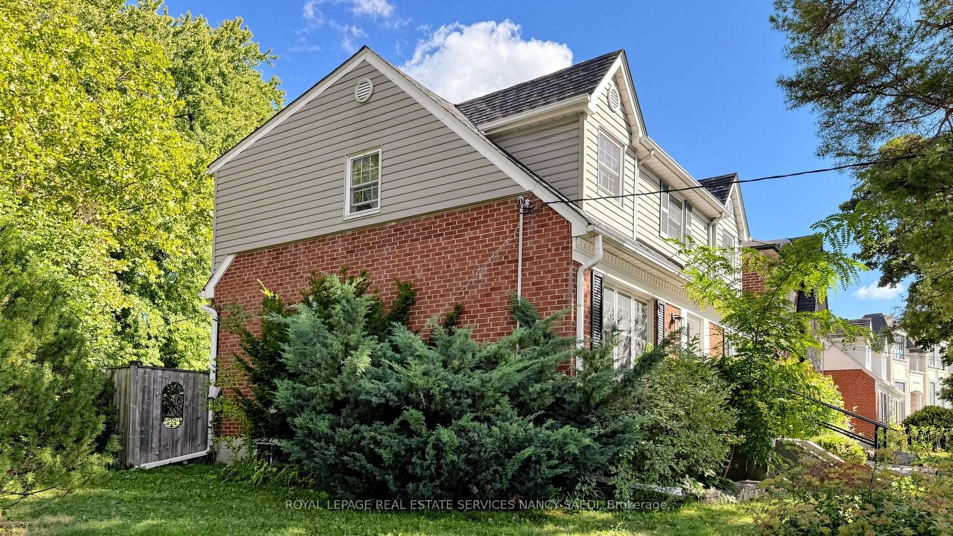 Photo 4 of 118 Anndale Drive, North York, Willowdale East — HOMEH