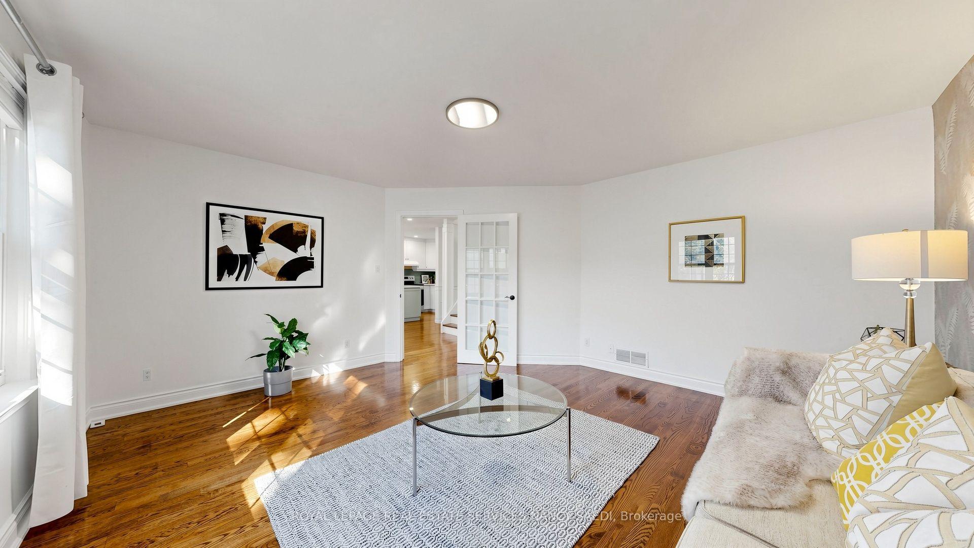 Photo 8 of 118 Anndale Drive, North York, Willowdale East — HOMEH