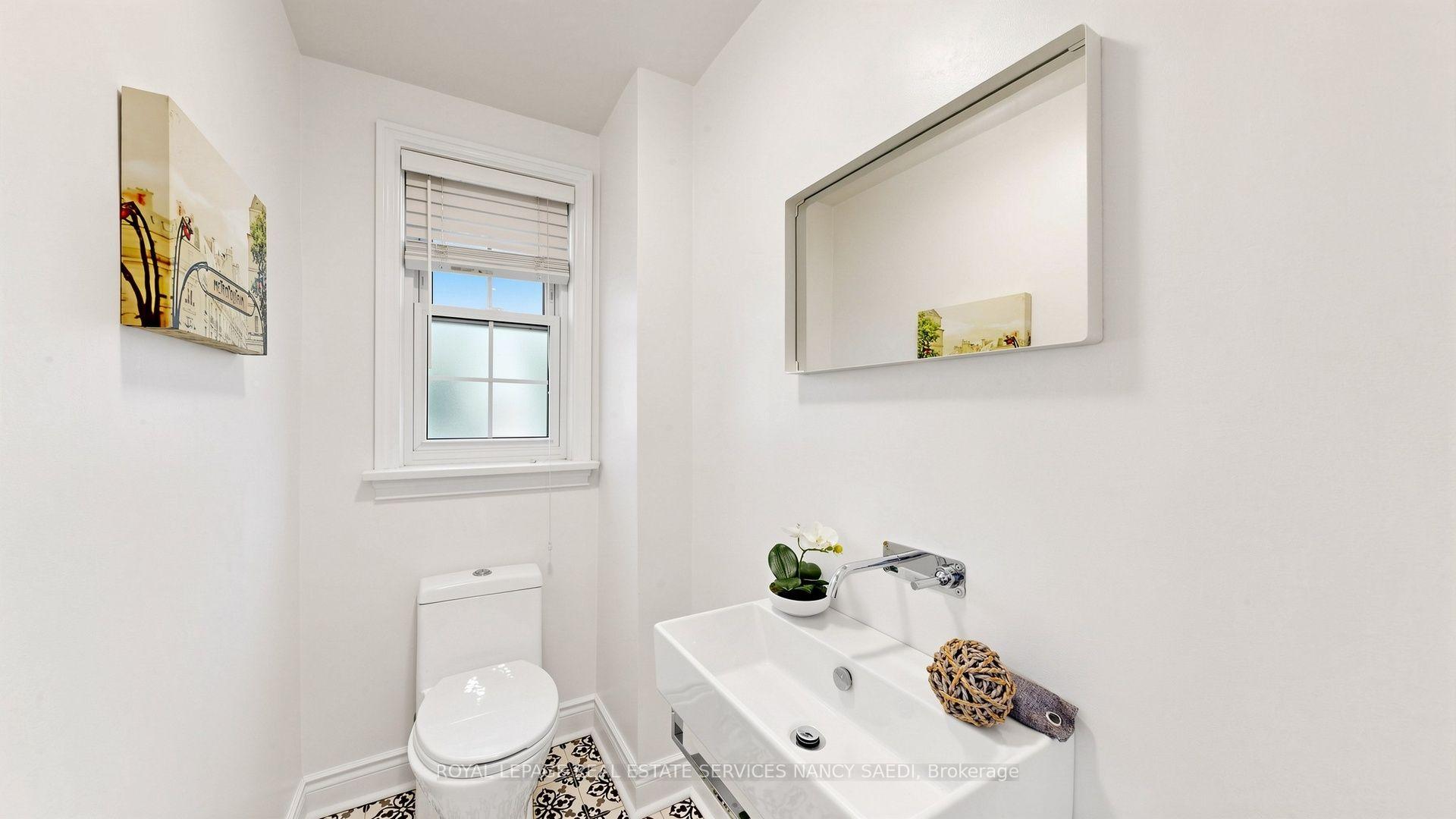 Photo 22 of 118 Anndale Drive, North York, Willowdale East — HOMEH