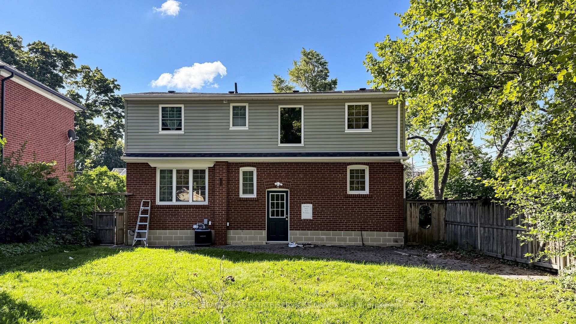 Photo 48 of 118 Anndale Drive, North York, Willowdale East — HOMEH
