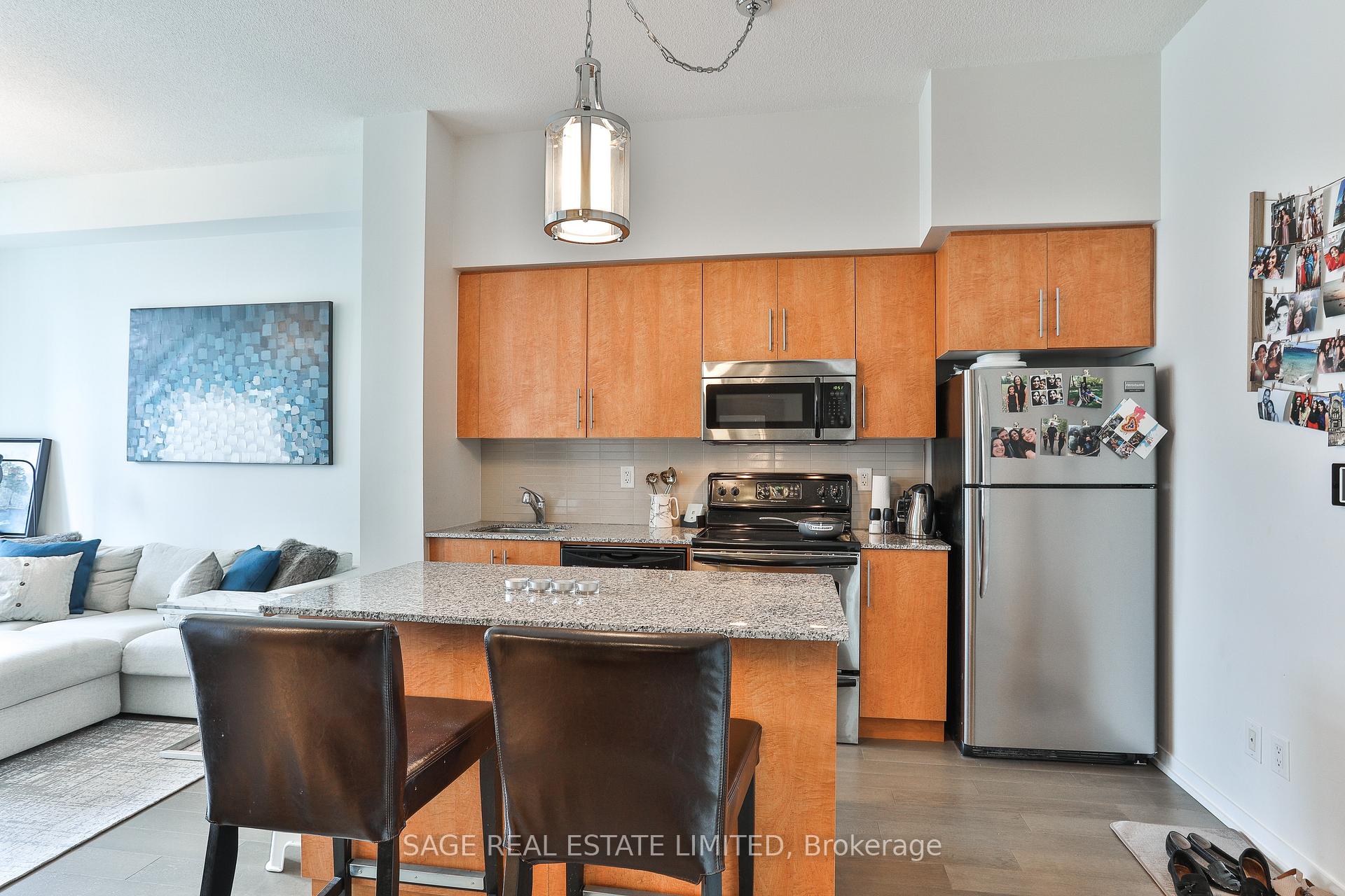 Photo of Unit 2808, 55 Bremner Boulevard E