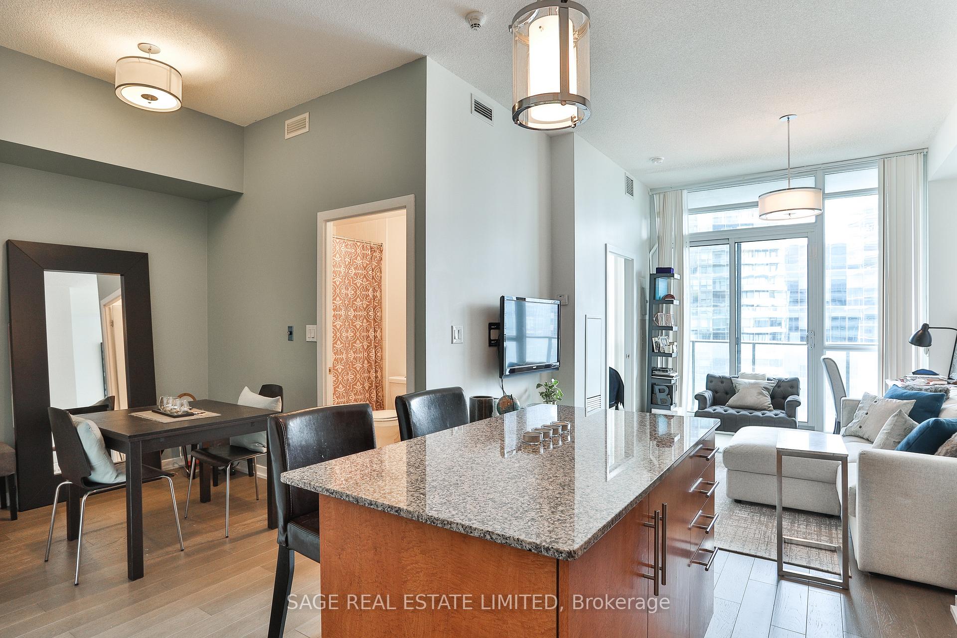 Photo 5 of Unit 2808, 55 Bremner Boulevard E, Toronto, Waterfront Communities — HOMEH