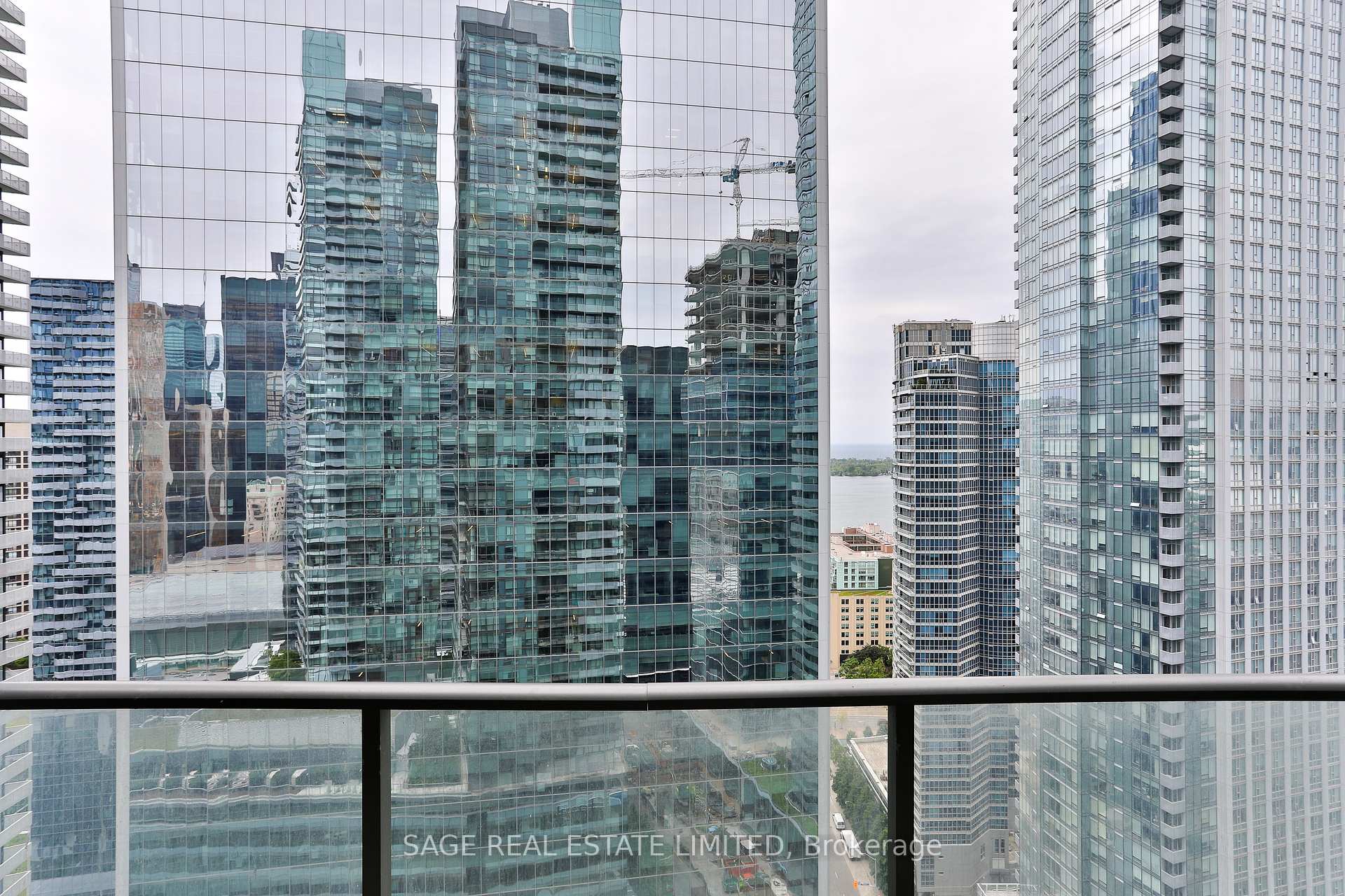 Photo 12 of Unit 2808, 55 Bremner Boulevard E, Toronto, Waterfront Communities — HOMEH