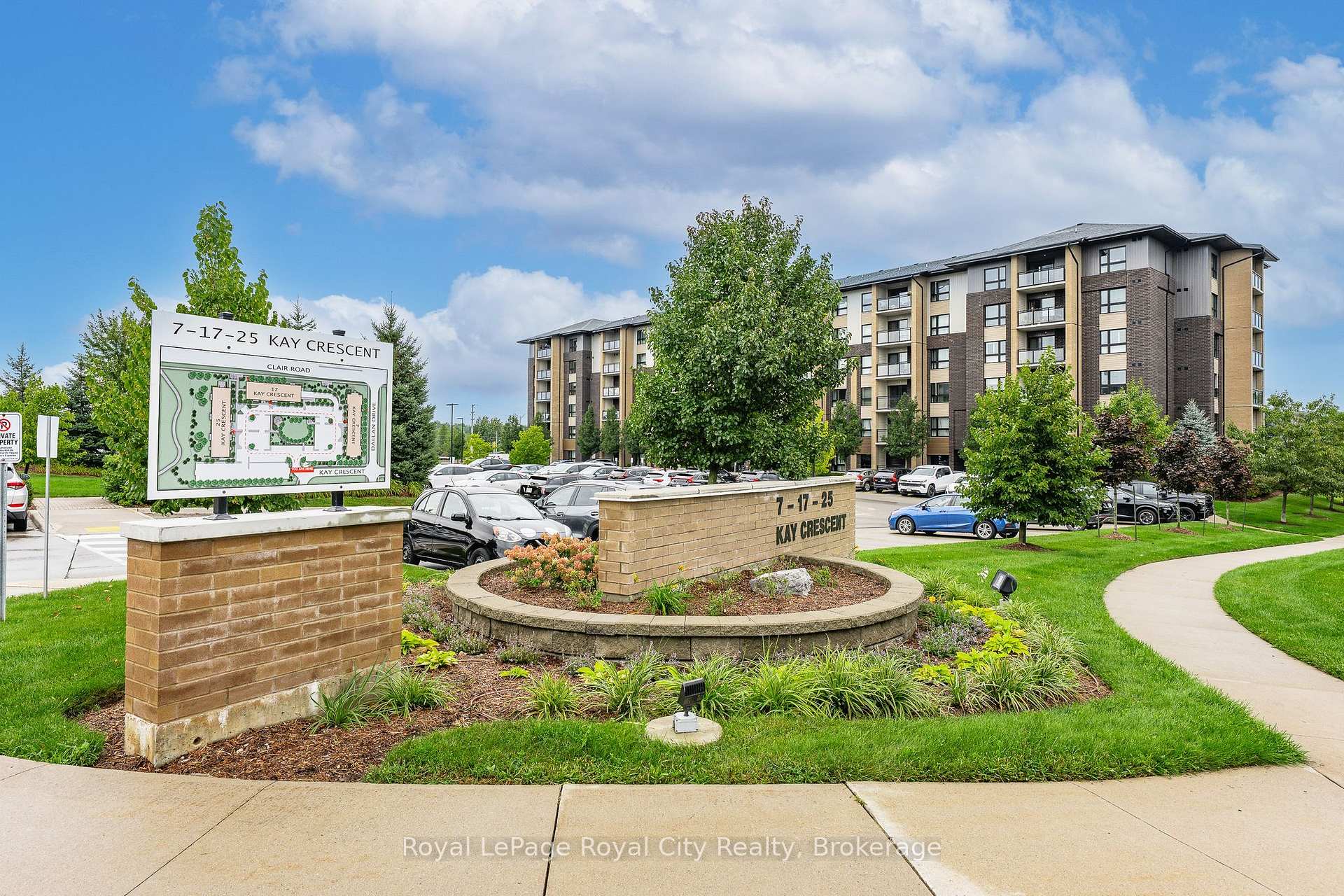 Photo 2 of Unit 305, 7 Kay Crescent, Guelph, Pineridge/Westminster Woods — HOMEH