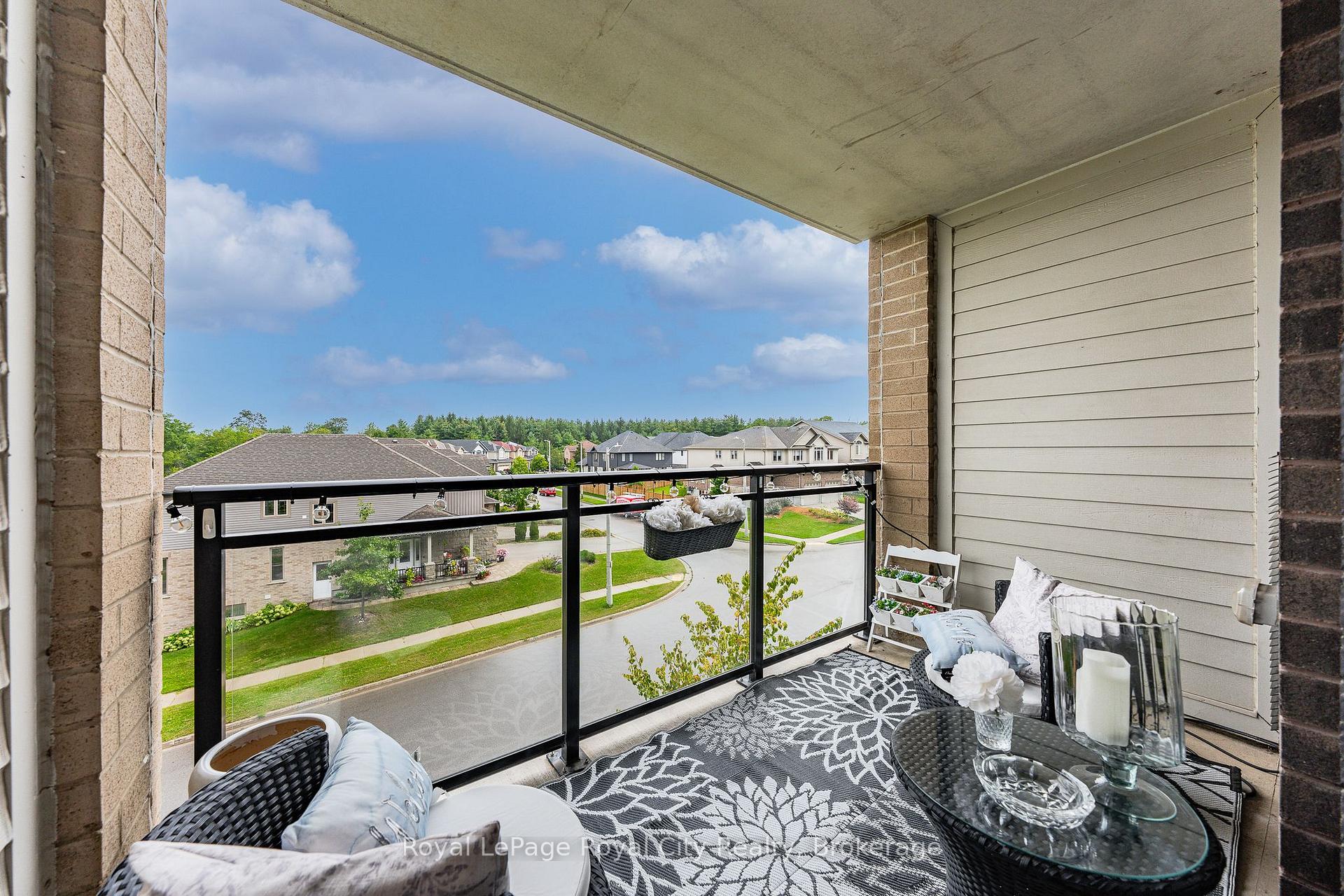 Photo 24 of Unit 305, 7 Kay Crescent, Guelph, Pineridge/Westminster Woods — HOMEH