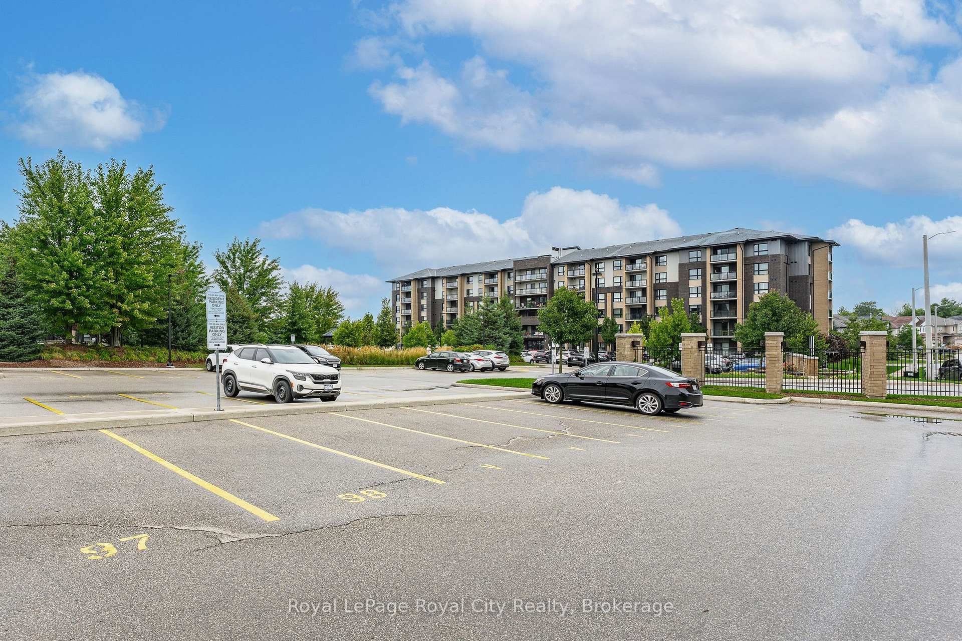 Photo 27 of Unit 305, 7 Kay Crescent, Guelph, Pineridge/Westminster Woods — HOMEH