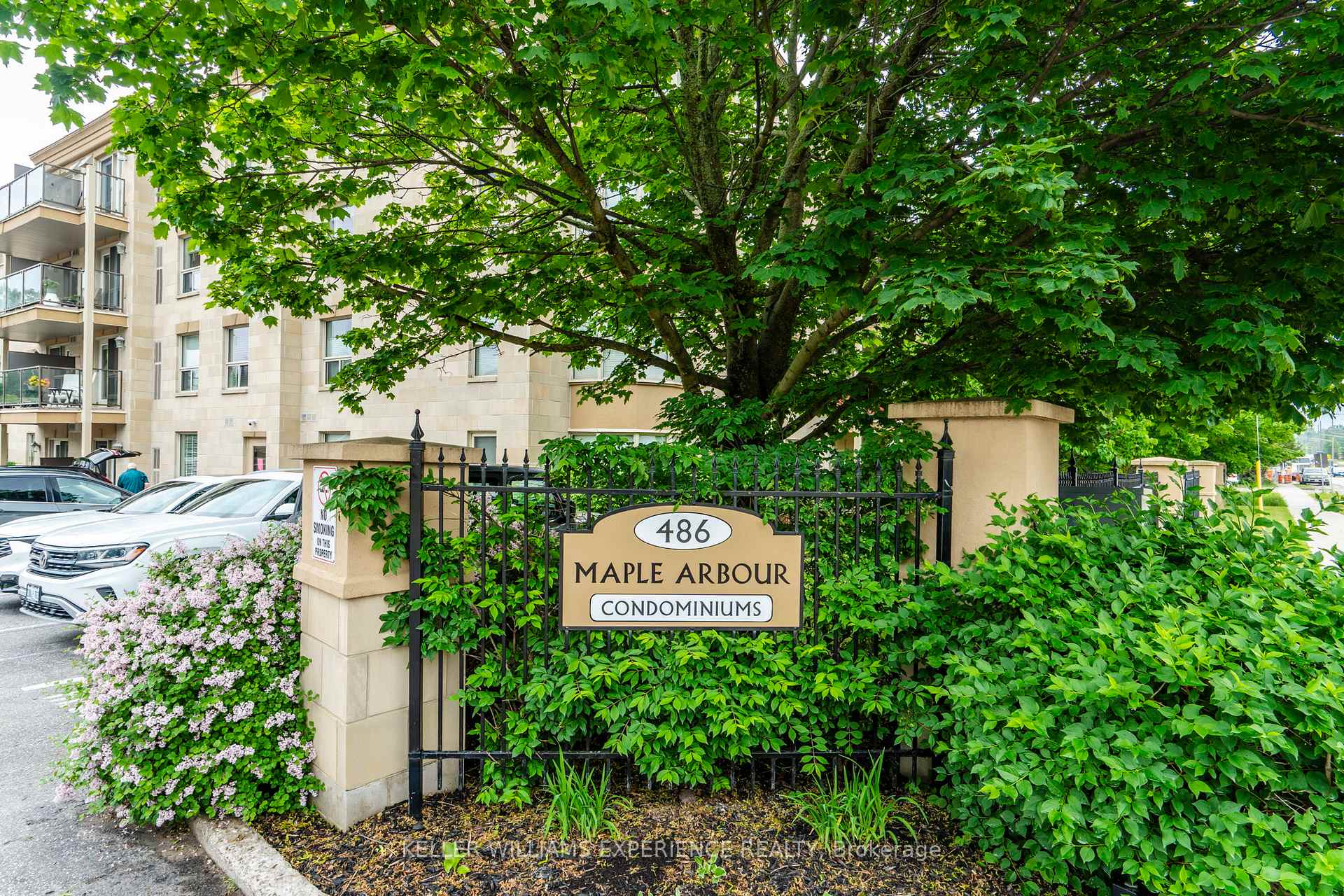 Photo of Unit Unit 111, 486 Laclie Street